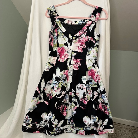 White House Black Market Floral Sleeveless Dress - Black and Pink - Picture 2 of 9